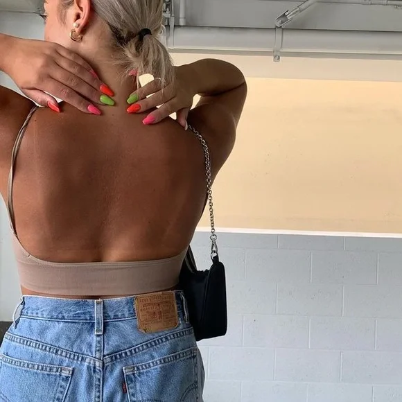 New Cozy Seamless Bralette - Picture 5 of 8